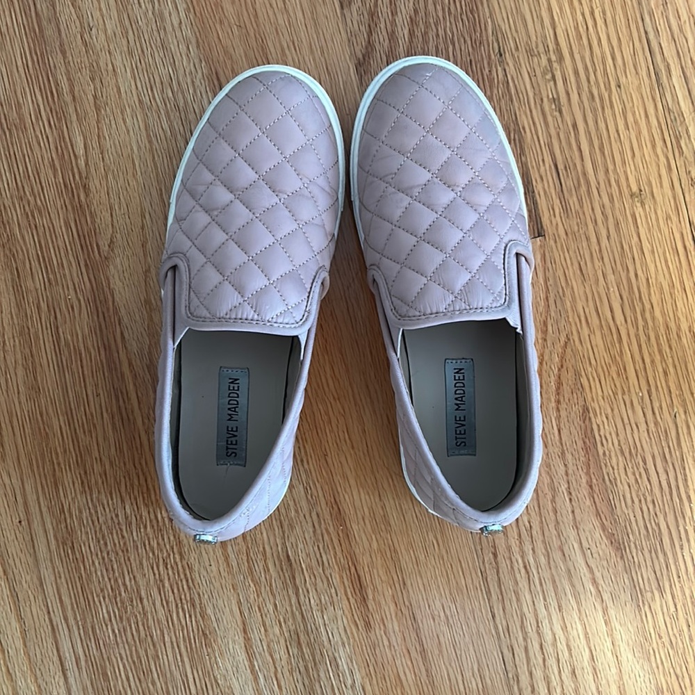 Steve Madden slip on shoes